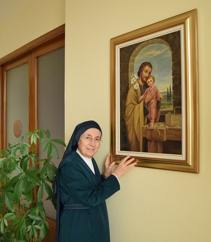 Madre Rebecca con San Giuseppe